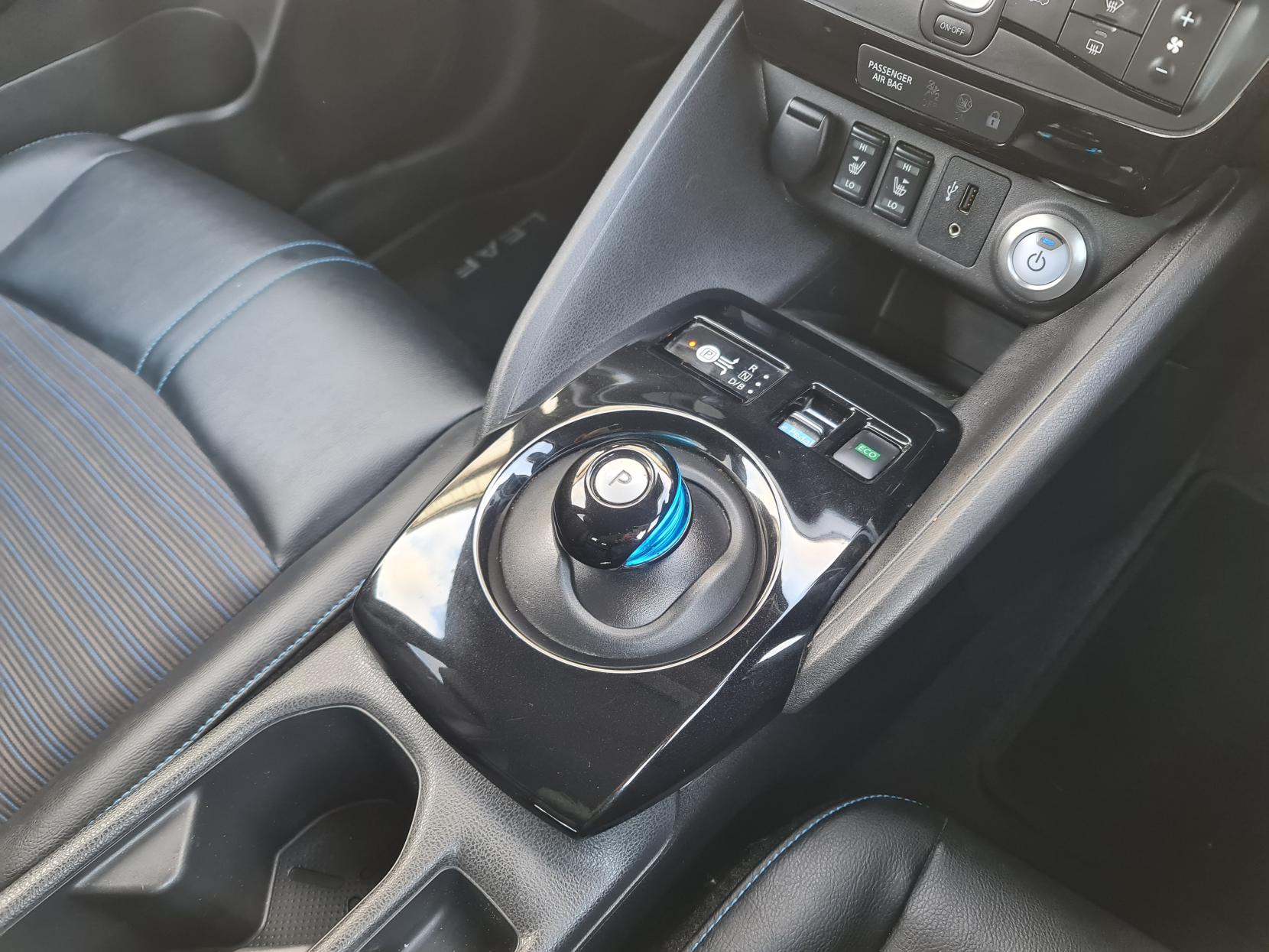 2018 00 NISSAN LEAF