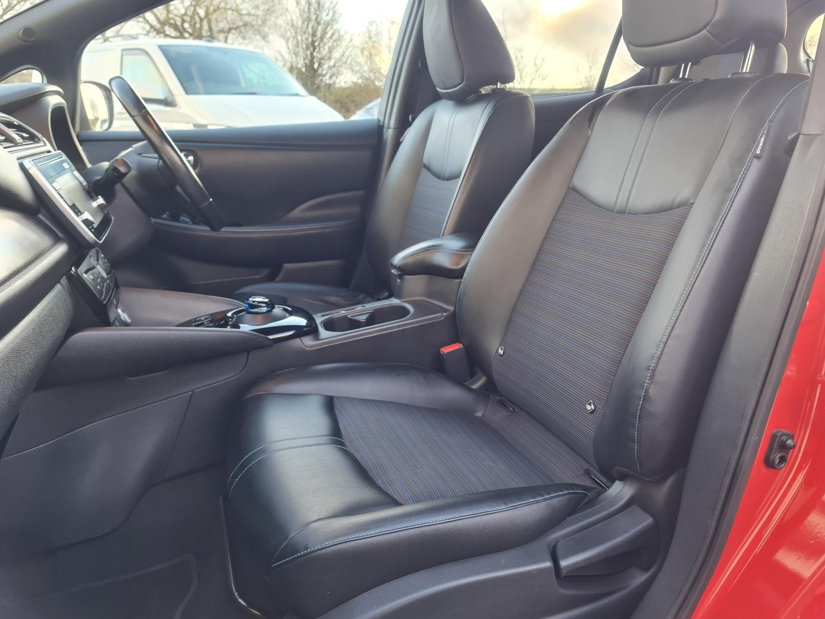 2018 00 NISSAN LEAF