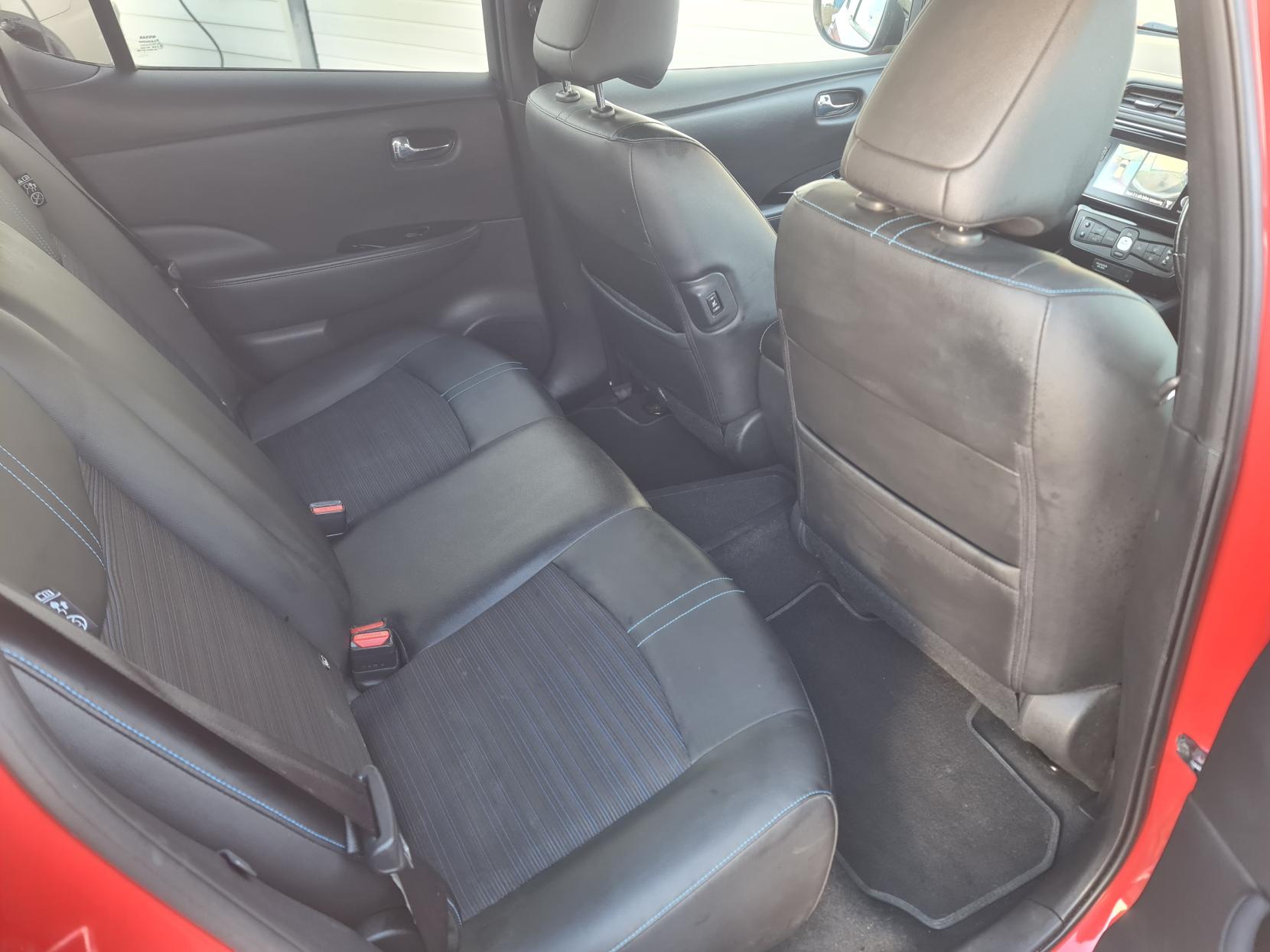 2018 00 NISSAN LEAF